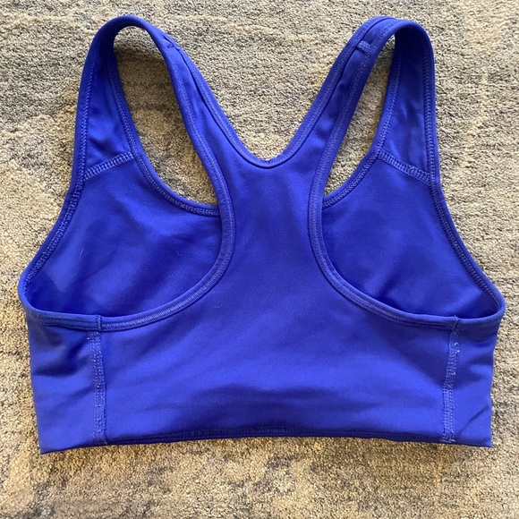 Nike Swoosh Medium Support Bra - Picture 2 of 3